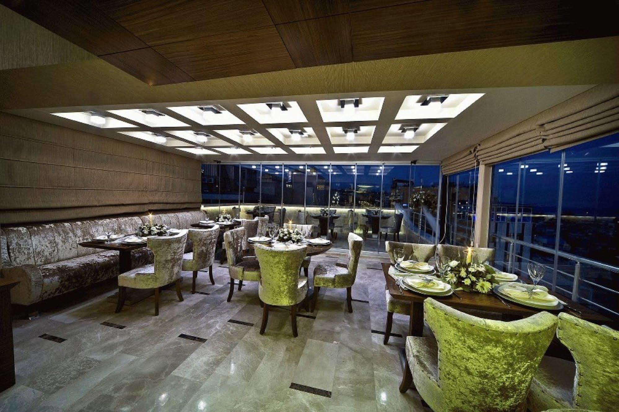 Q Hotel Laleli Istanbul Exterior photo