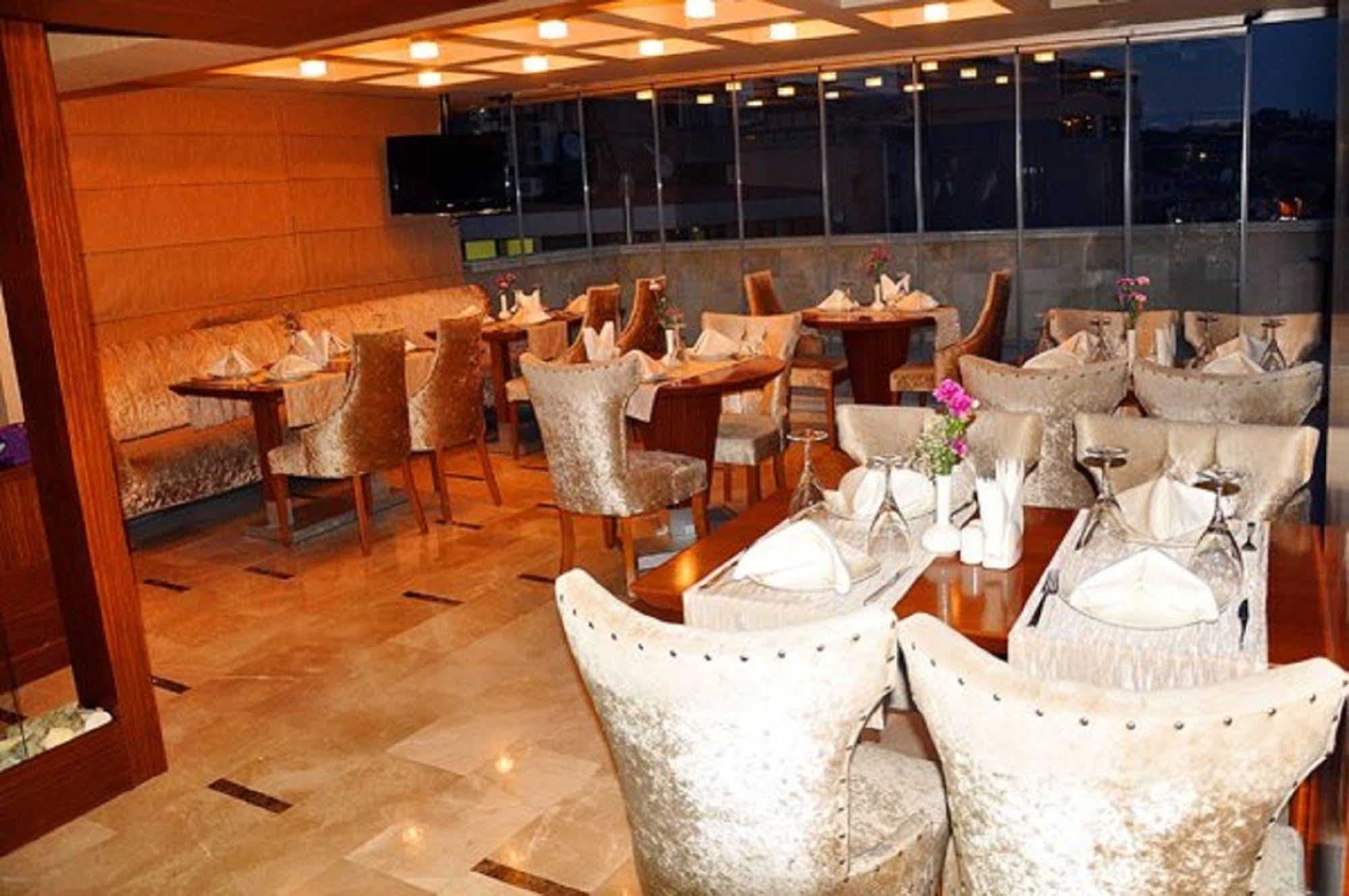 Q Hotel Laleli Istanbul Exterior photo